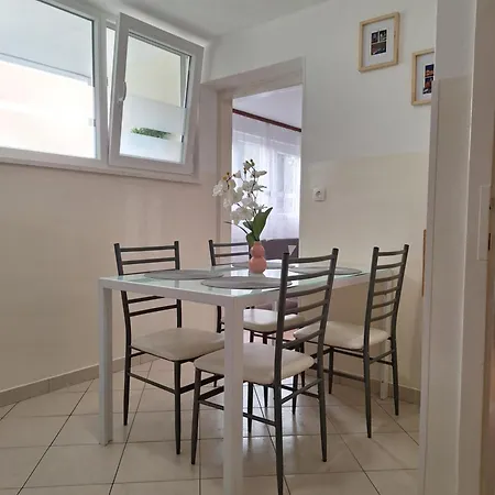 Banovac - Great Location & Free Parking Split